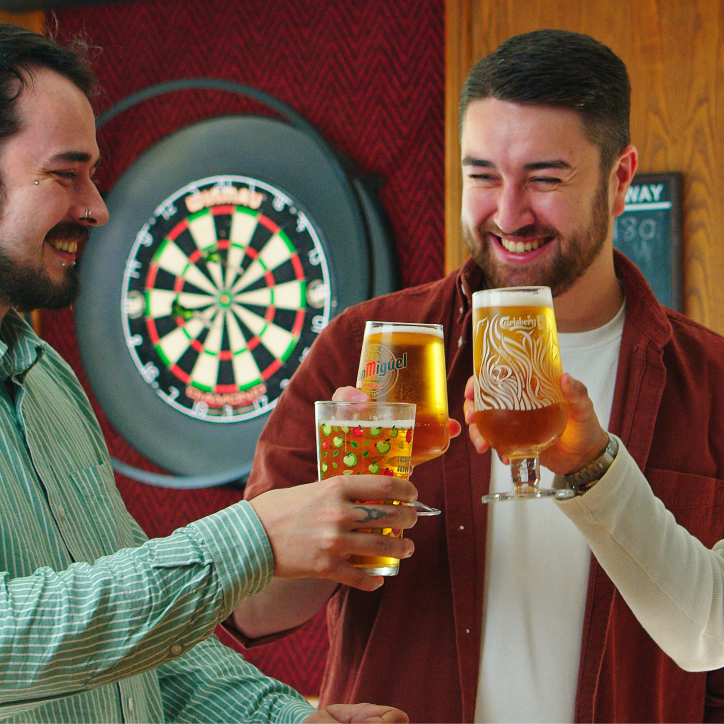 Raise a glass This Father's Day at The Red Lion in Brimington, Chesterfield!